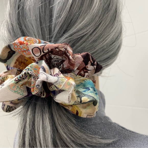 Foreign Currency Print Hair Scrunchie. Multicolor. Medium - Picture 3 of 11